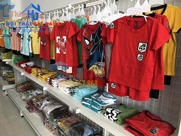 ke trung bay shop quan ao