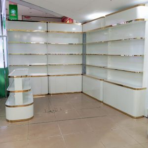 Kệ Trưng Bày Salon Tóc Sang Trọng 7 z5807046375554 50159aec2489e7de0704696a5700014b