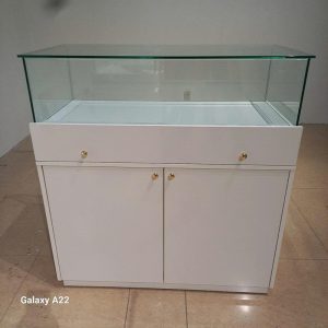 Trang Chủ 174 Tủ kính trưng bày trang sức